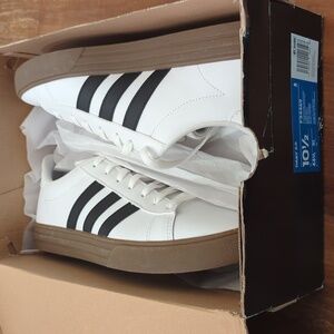 NWT Men's Adidas Daily 2.0